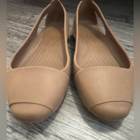 CROCS Nude Sienna Flats Size 7 - Picture 5 of 6